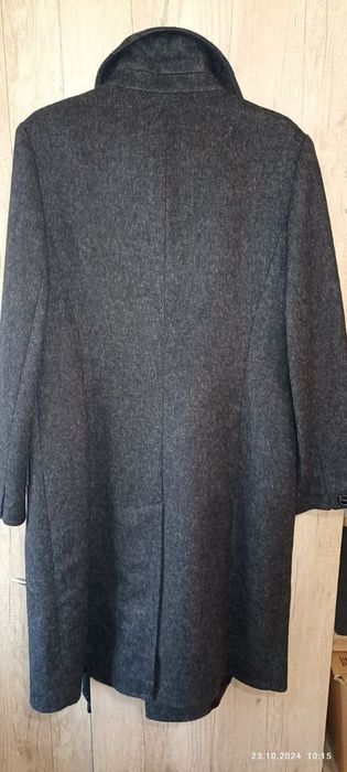 Пальто VR новое 50р