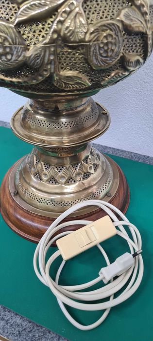 Abajur decorativo artesanal, estilo Médio Oriente, início do século XX