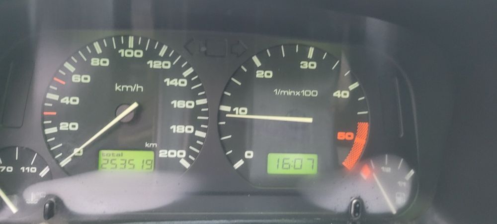 Vw Ceddy 1.9 SDI opony zimowe Hak inne