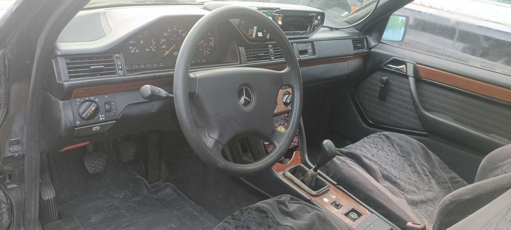 Mercedes-Benz W124 2.3 бензин