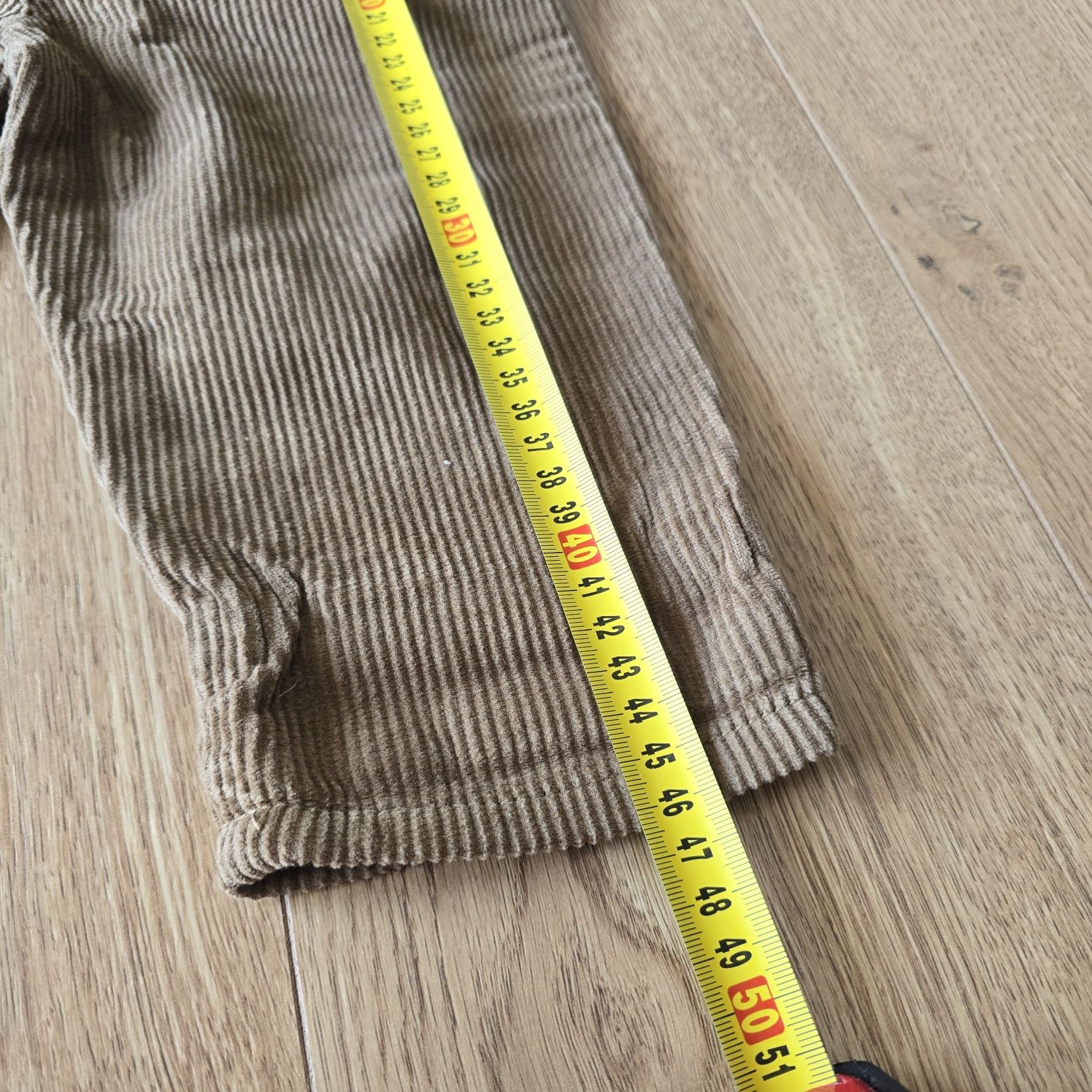 Spodnie sztruks Reserved 86 baggy low dresy