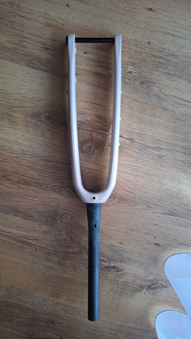 Widelec rowerowy karbonowy nowy