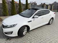 Kia K5 (2010 рік)