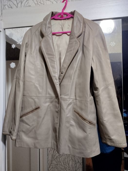 Куртка шкіряна жіночка