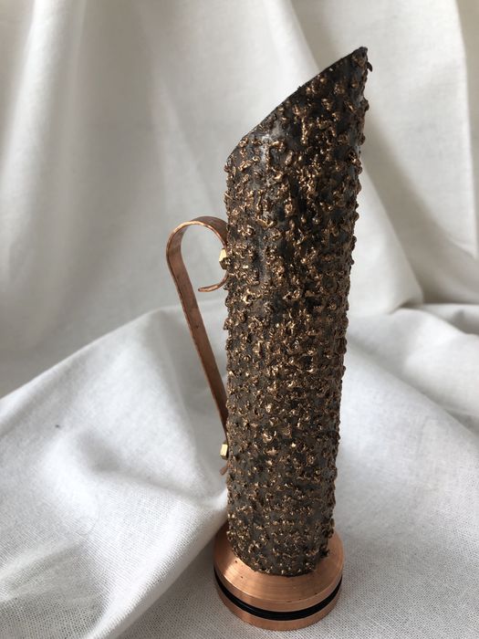 Wazon metalowy, brutalistyczny, złoty, Niemcy, midcentury, vintage