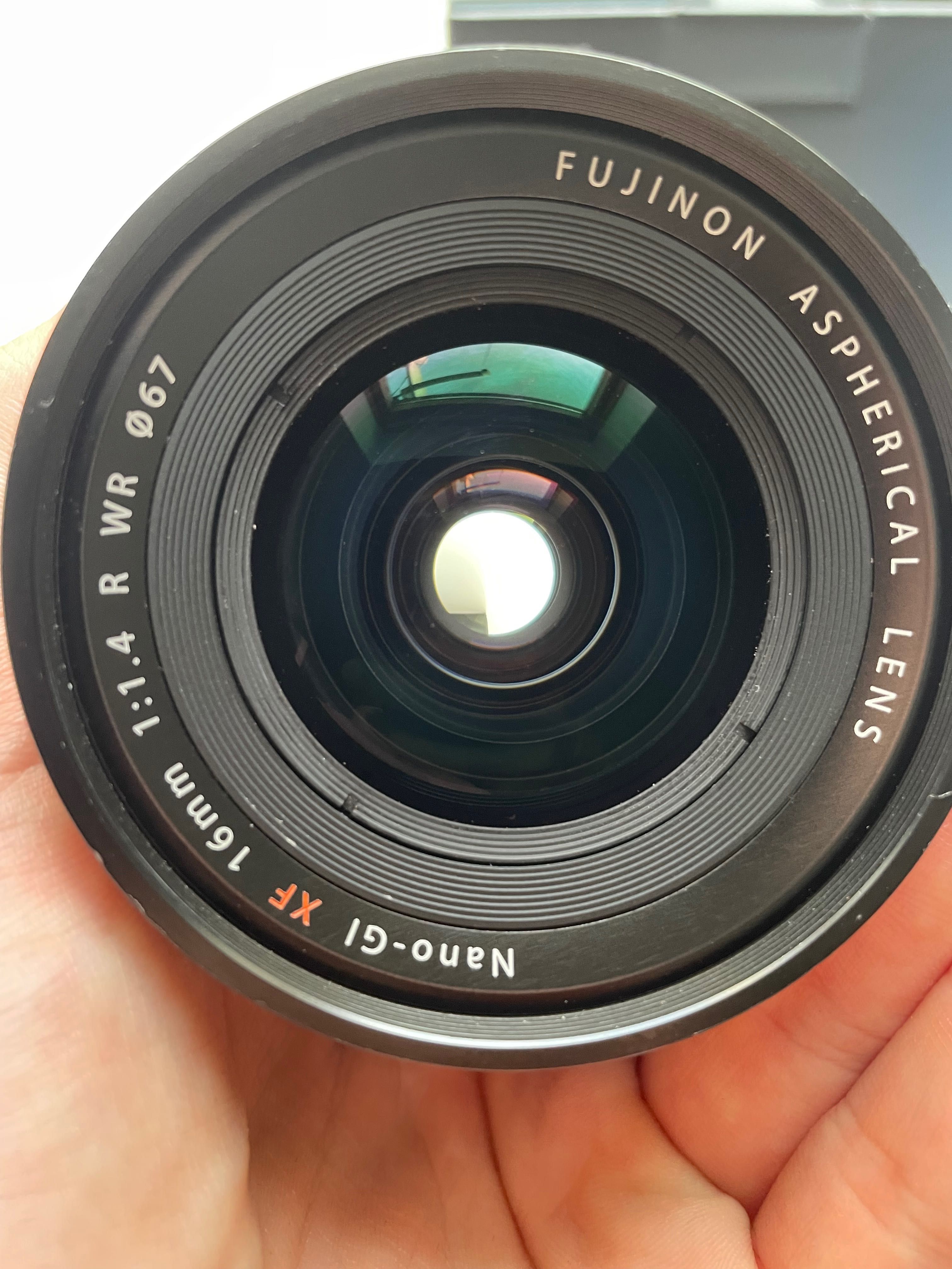 Fujifilm xf16mm 1.4r wr