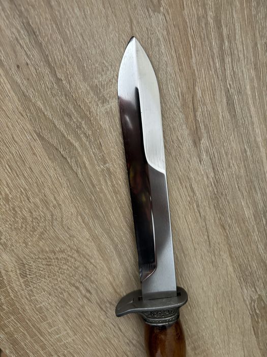 Nóż myśliwski recznie robiony
