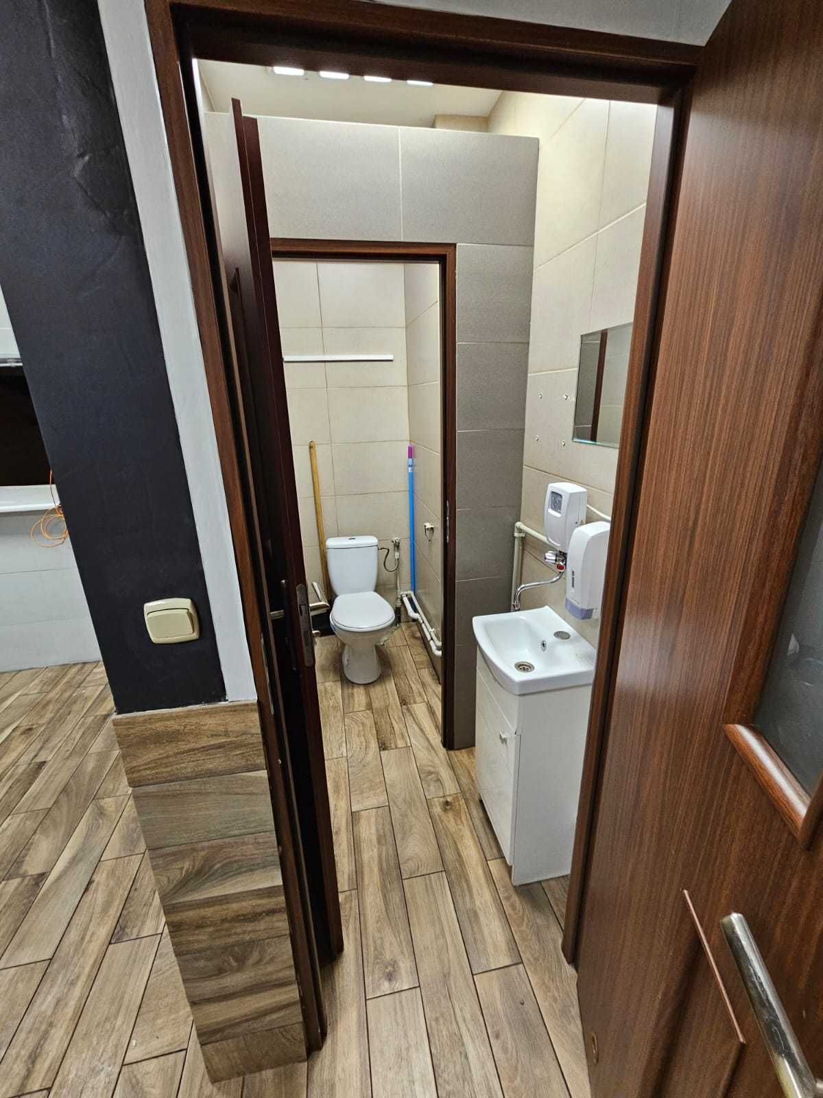 Sprzedam pawilon handlowo/gastronomiczny w centrum Inowrocławia 44m kw