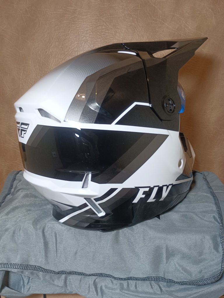 Новий шолом Fly Racing Formula CP Rush (M)