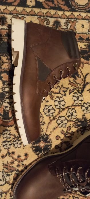 Продам шкіряне взуття