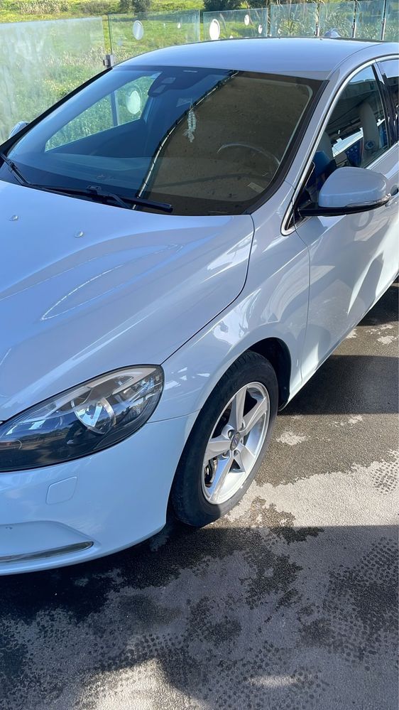 Volvo v40 d3 2.0 150cv