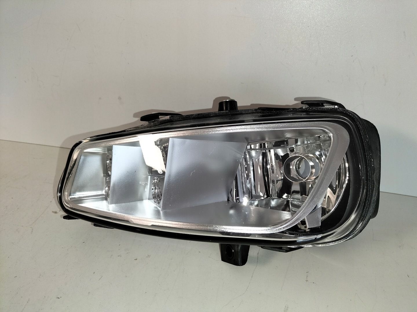 Halogen lampa prawy MERCEDES ACTROS MP4 11- ANTOS 12- AROCS