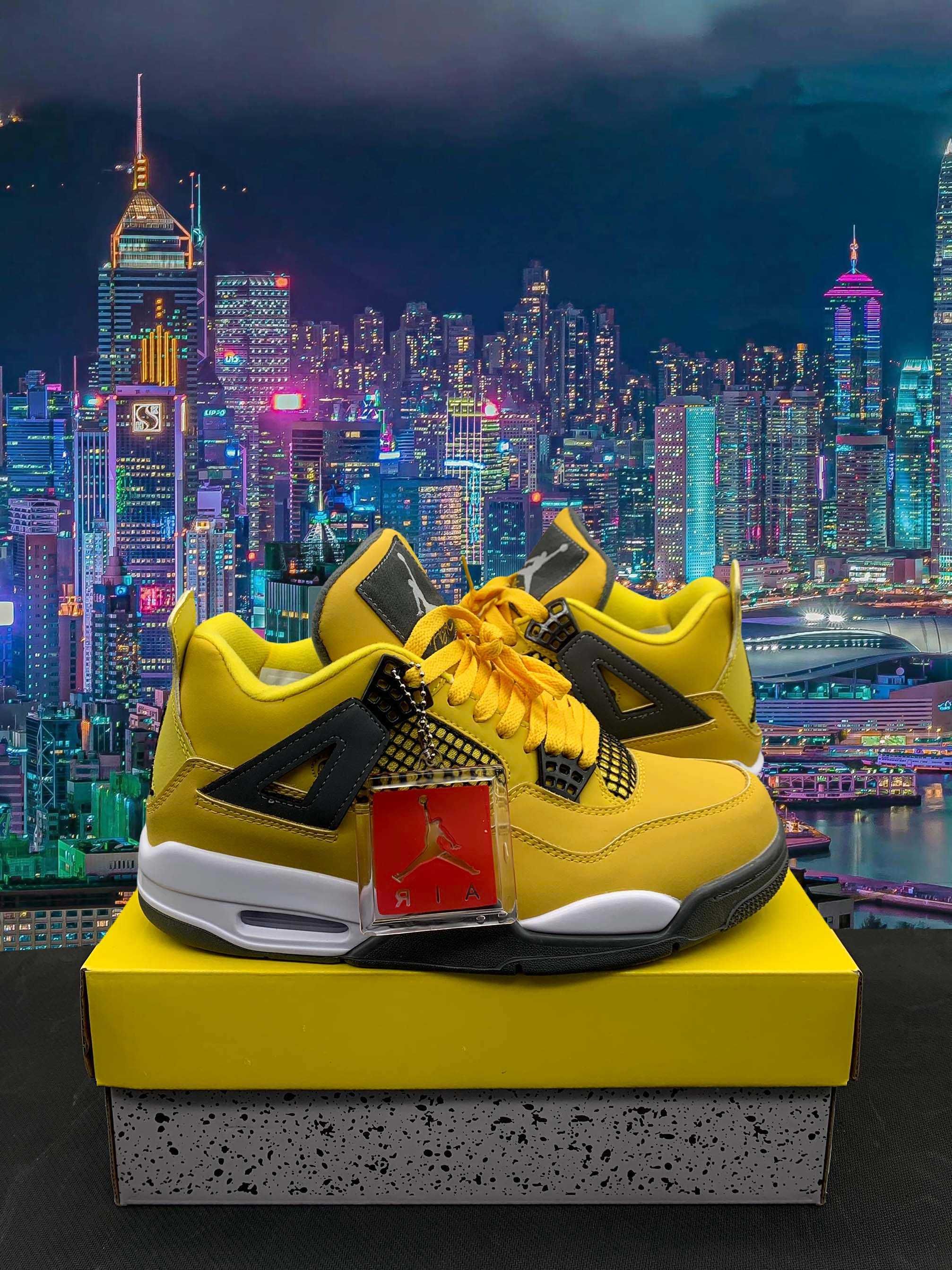 Jordan 4 Retro Lightning 42 EU / 8,5US / 26,5 CM