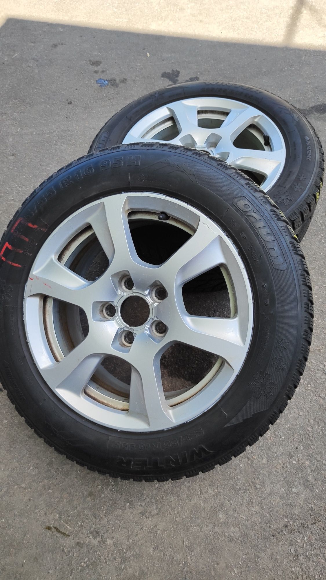 Диски з шинами R-16 7.5Jx16H2 ET-45 5/112  (ПАРА )21рік
