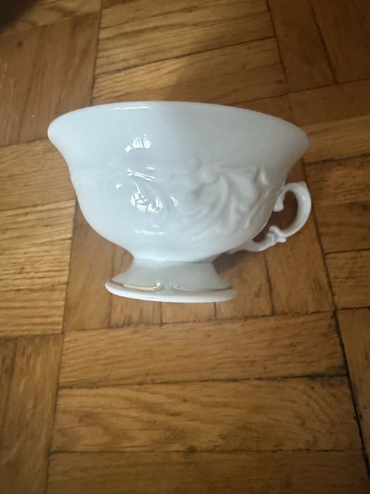 3 piekne filizanki Fryderyka ze zlotym paskiem, porcelana Walbrzych
