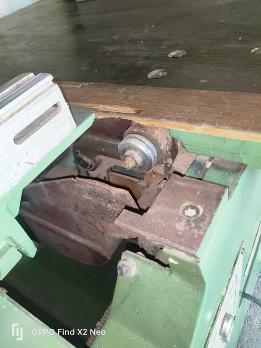 Piła formatowa z podcinakiem