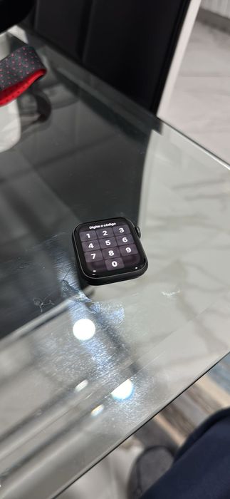 Apple Watch Series 5 – 44 mm (GPS + Cellular)