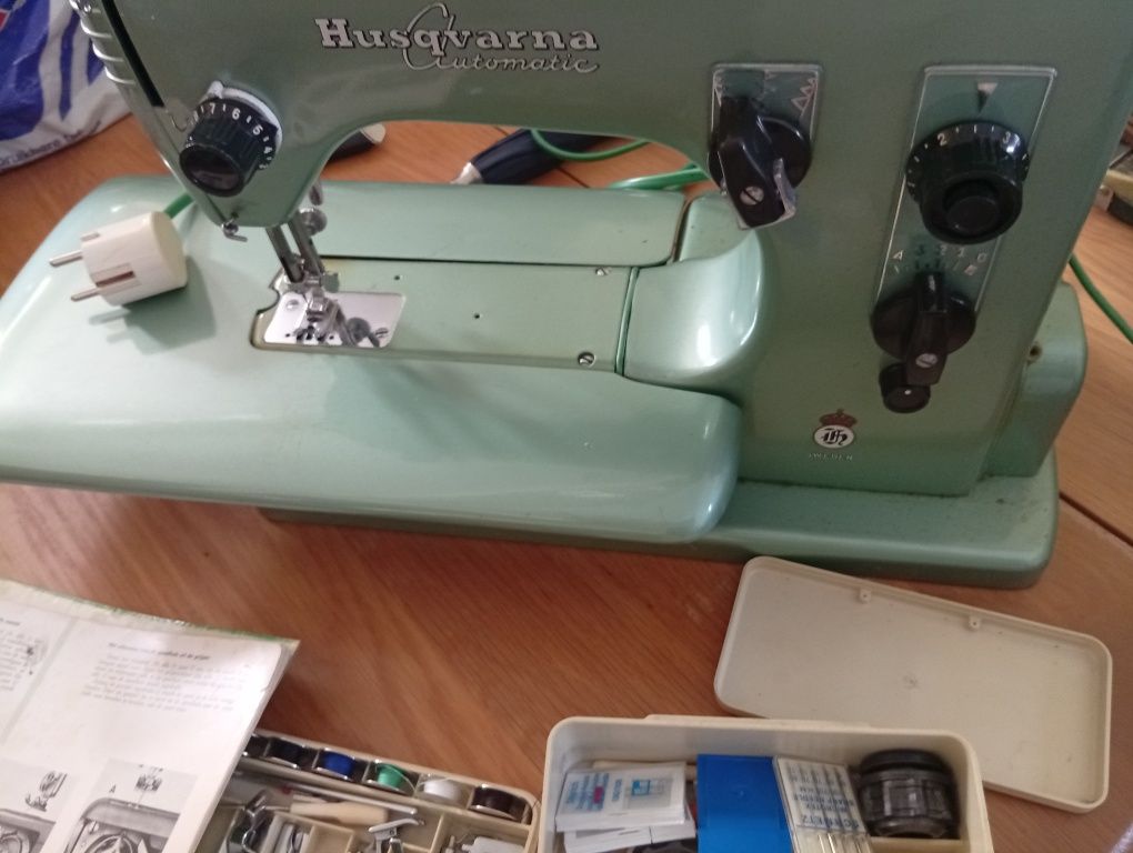 Husqvarna maquina costura
