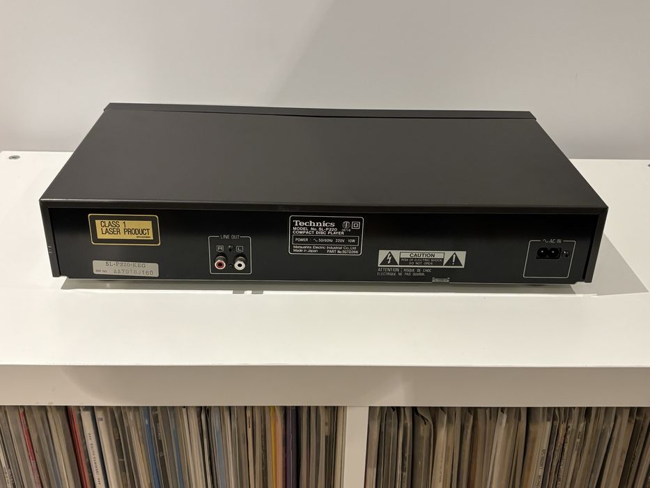 Technics SL-P220 w kartonie