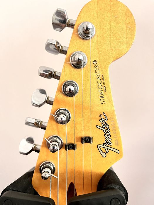 Fender Stratocaster MIJ 1988 + nowy case Gator.