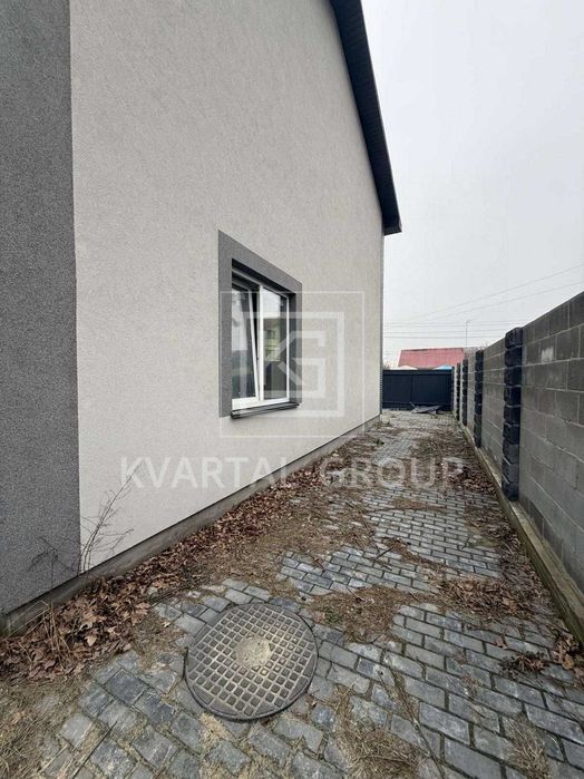 БЕЗ КОМІСІЇ! ТаунХаус 2 поверхи.3 кімнати+кухня студія.БЕЗ РЕМОНТУ.ГАЗ