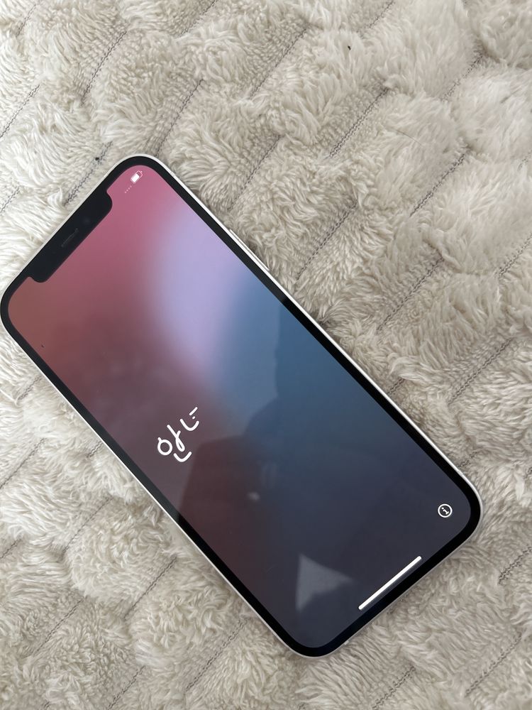 Iphone 12  w stanie bardzo  dobrym
