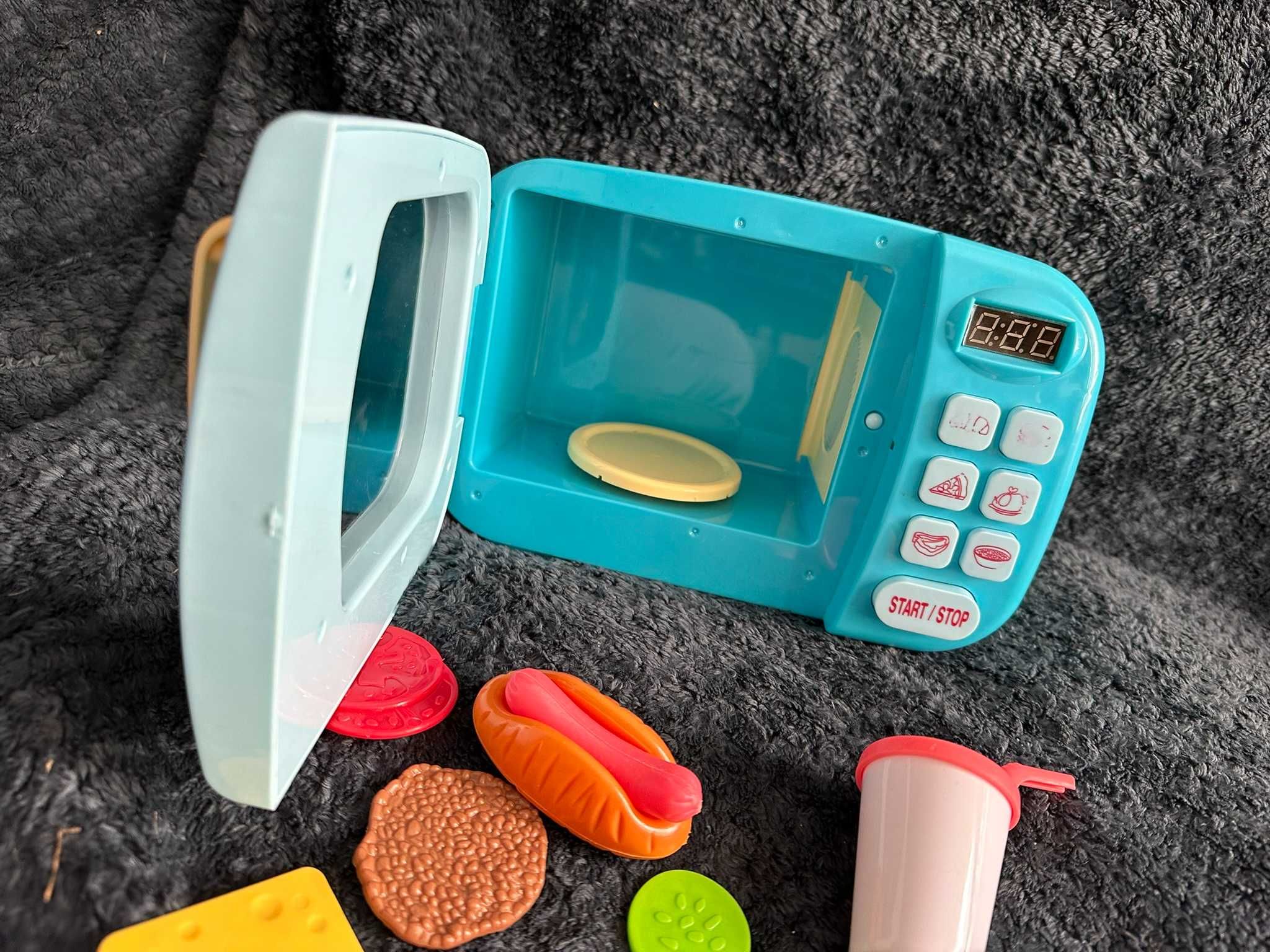 Elektroniczna kuchenka mikrofalowa niebieska + Elektryczna patelnia