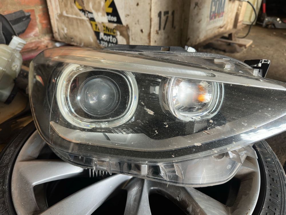 Farol xenon bmw serie 1 F