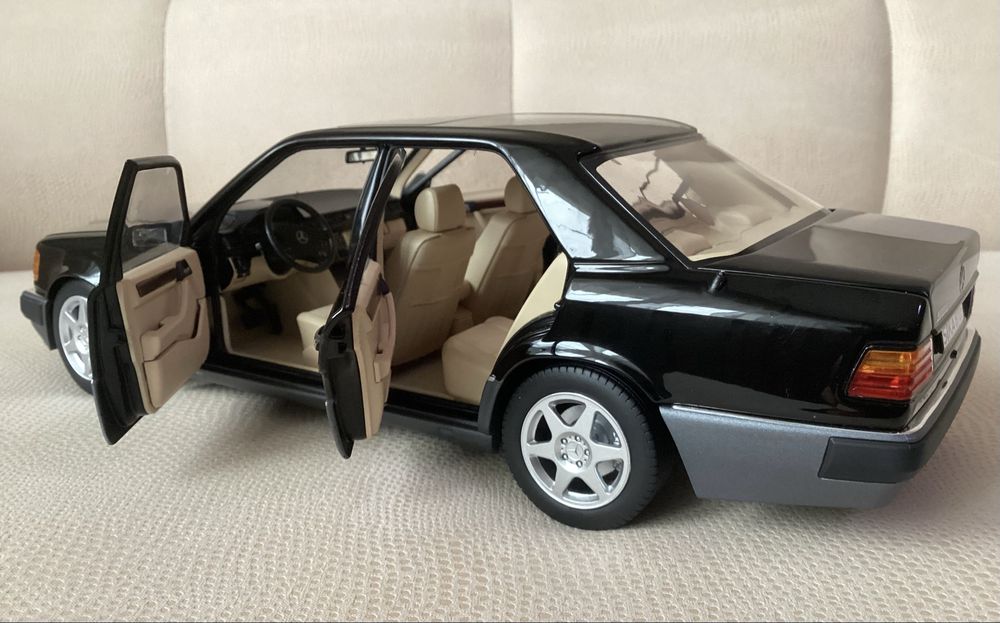 Коллекционная масштабная модель 1:18 Norev Mercedes E500 W124 Black