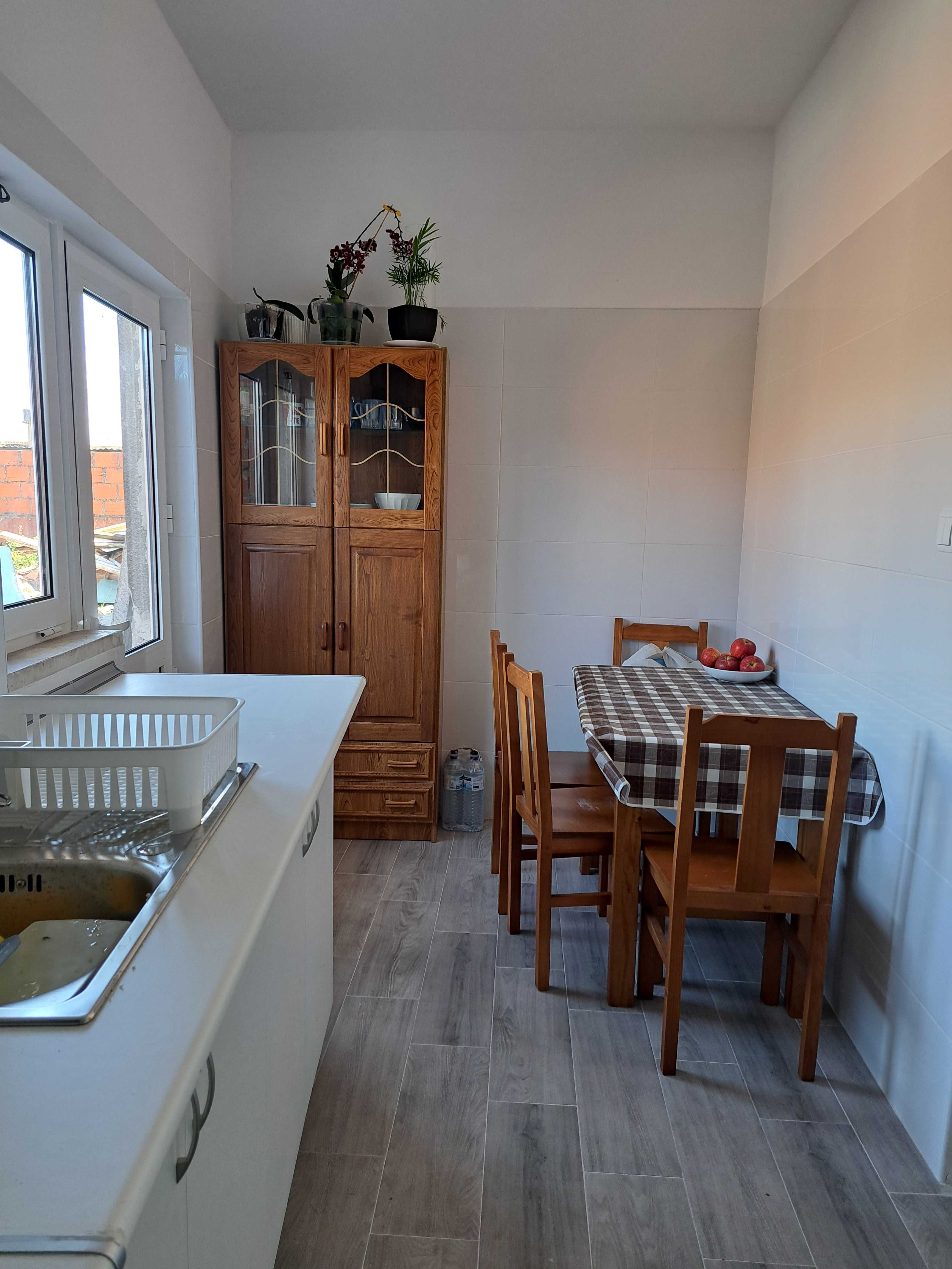 Alugo Quarto a estudante