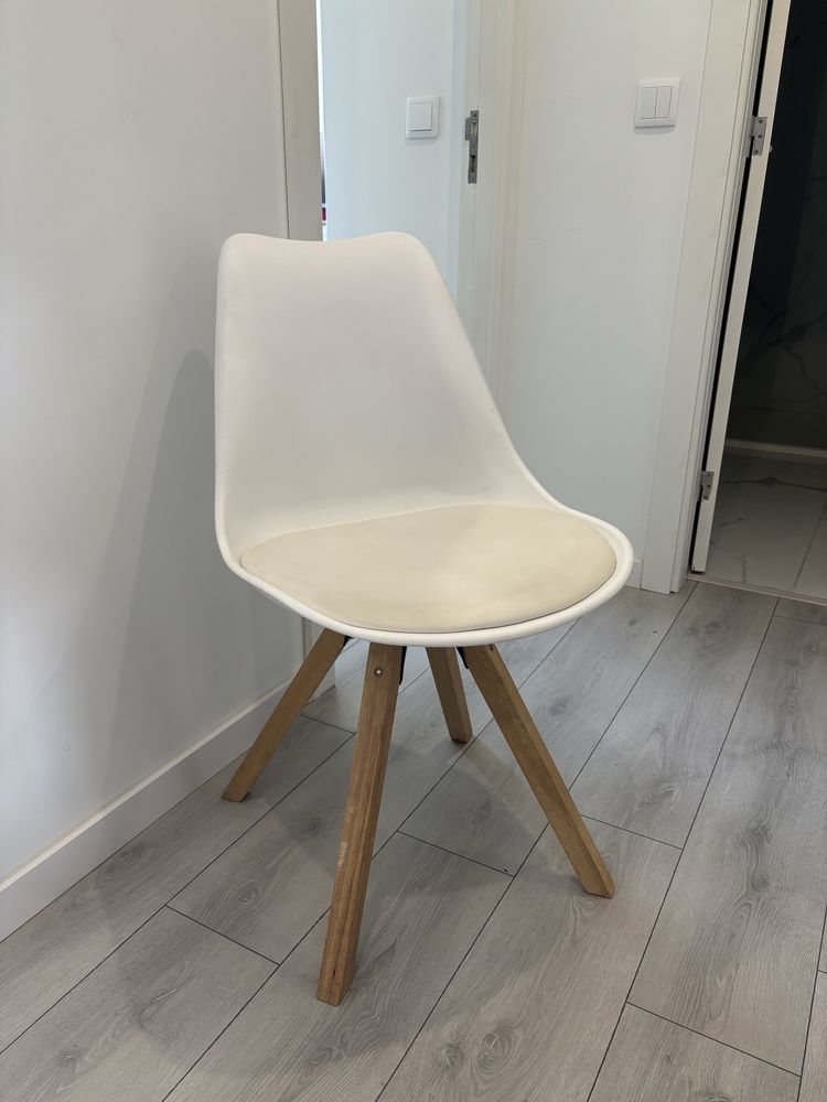 Vendo cadeira estilo nórdico BLOKHUS