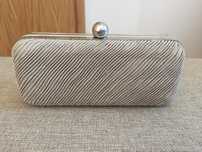 Clutch de festa com alça de corrente