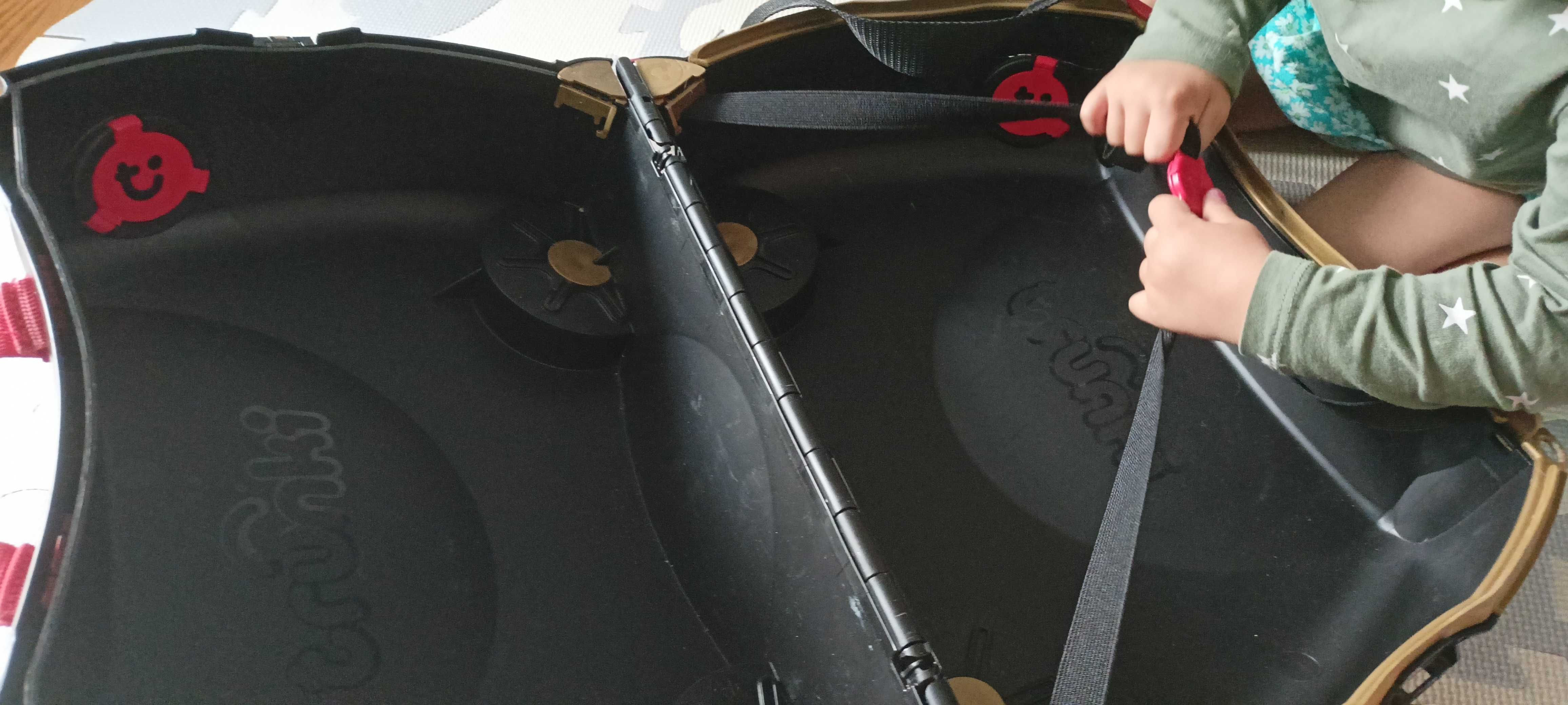Walizka jeździk dla dzieci trunki