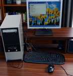Komputer z monitorem LG klawiatura mysz