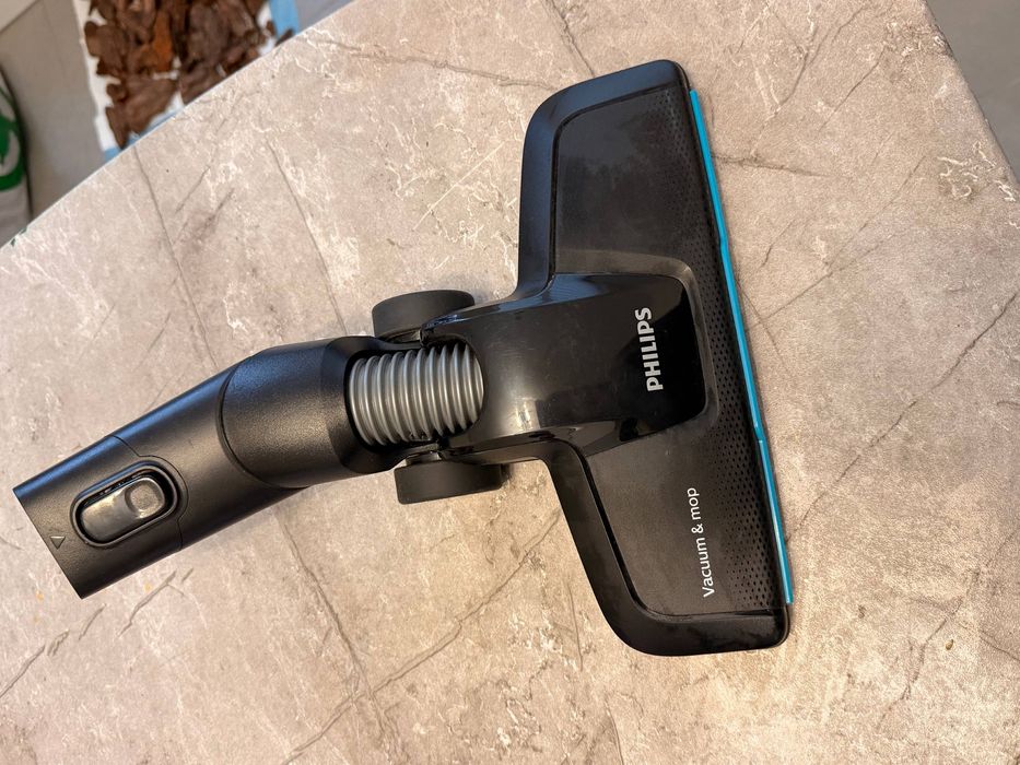 Продам пилосос  ручний Philips XC8057/01
