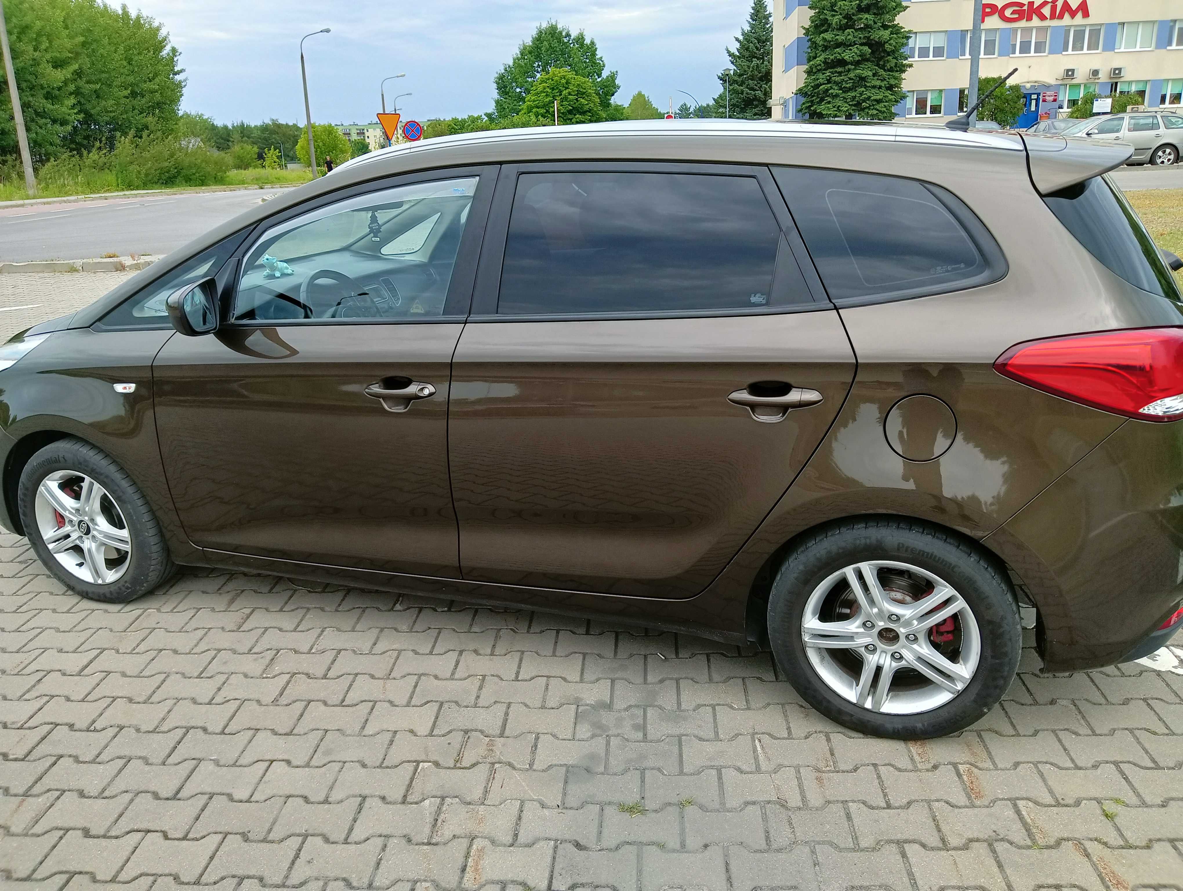 Kia Carens IV 1.6 135km Benzyna 199tyś przebieg