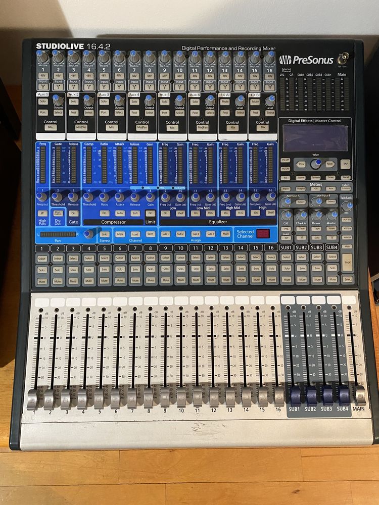 Mesa de Mistura Presonus StudioLive 16.2.4