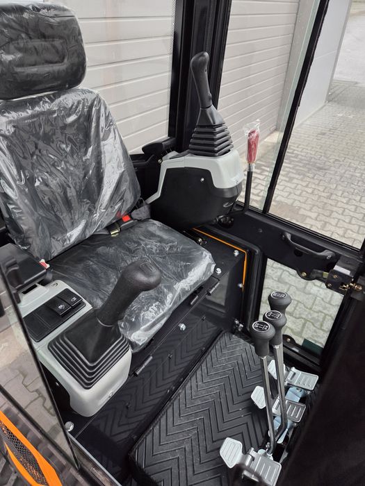 SDJK JKW-18 Nowa Minikoparka 1800 kg