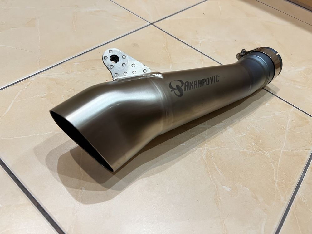 Прямоток, выхлоп,глушитель Akrapovic Yamaha R6