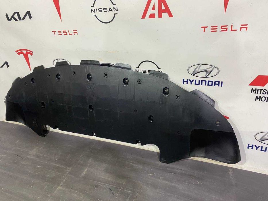Захист бампера переднього нижній Tesla Model S  Plaid  1564701-00-С