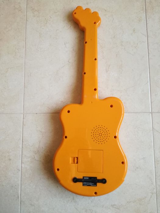 Guitarra como nova