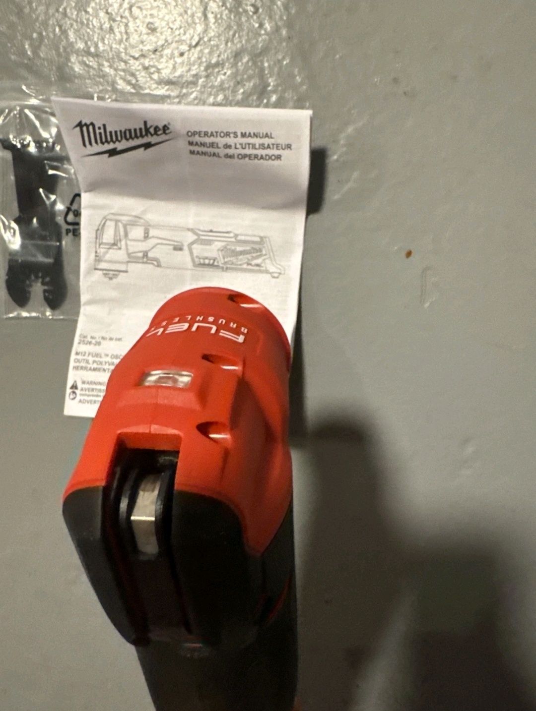 Акумуляторний мультирізак Milwaukee M12 2526-20 (FMT-0) FUEL із США