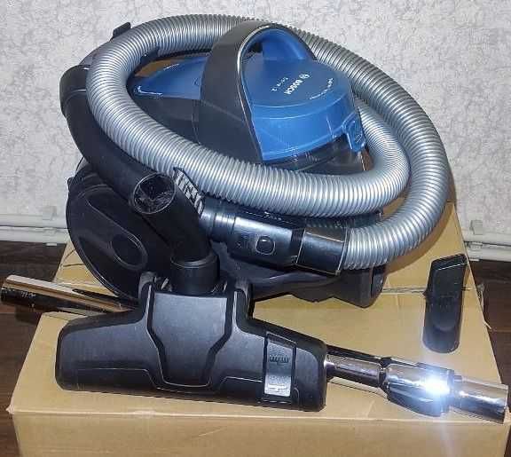 Пилосос BOSCH (BGS05A220)