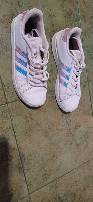Buty adidas młodzieżowe,  rozmiar 36 ⅔