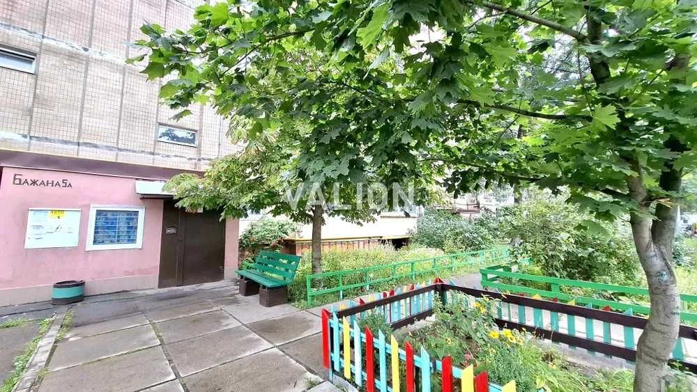 Продаж 2к квартири, просп. Бажана 5а, метро Харківська