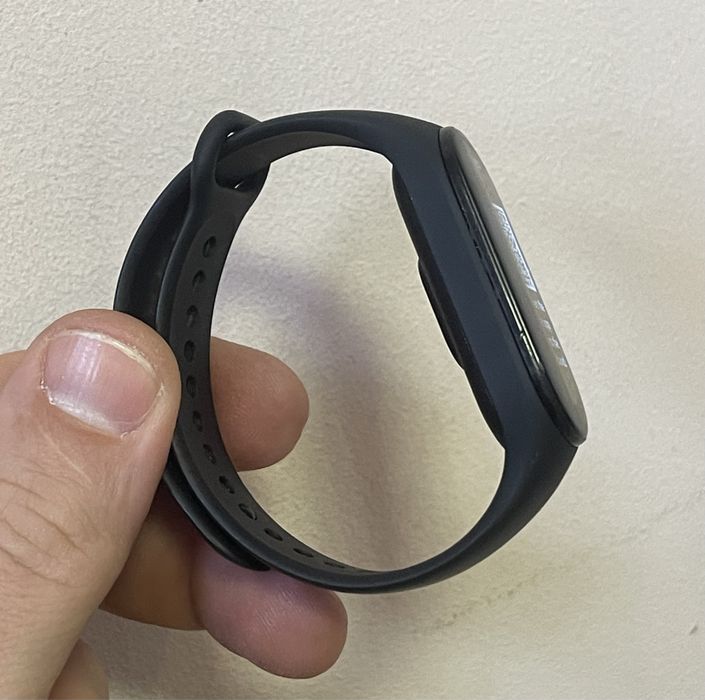 Фитнес-трекер Xiaomi Mi Smart Band 7 NFC б/у