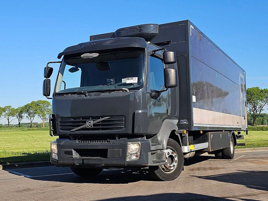 Volvo FL 240.12 11990 TONELADAS COM PLATAFORMA CAIXA