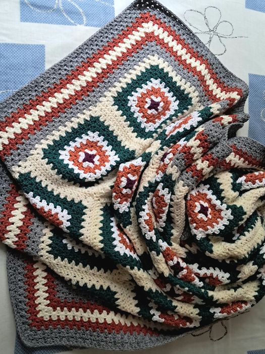 Плед в'язаний ручної роботи