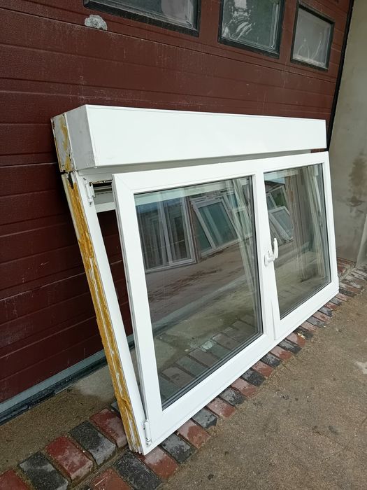 Okno dwuskrzydłowe z roletą zewnętrzną 213x135 plastikowe DOWÓZ KRAJ