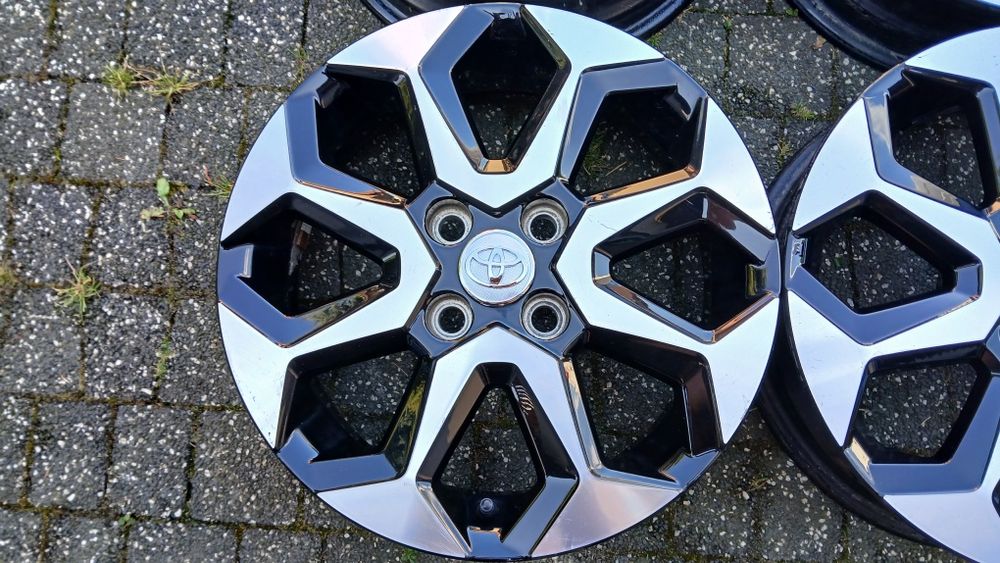 15" Toyota Yaris Aygo  4x100  4,5j et35  Super Stan W oryginale